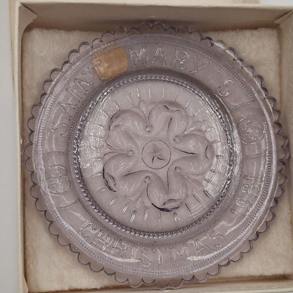 Mystical Rose St Marys Church Pairpoint Glass Cup Plate New Bedford Xmas 1981 - Picture 4 of 5